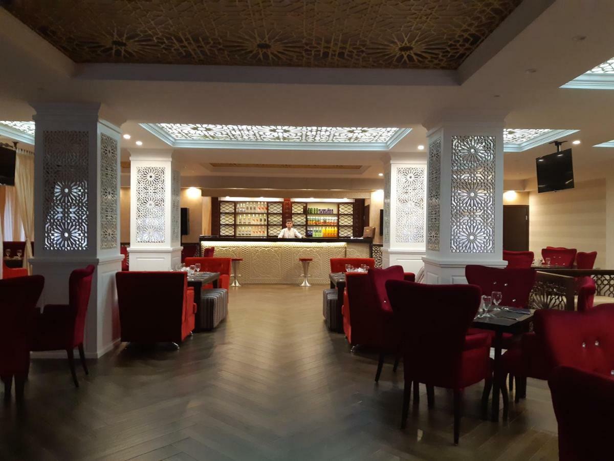 Pamir Palace Khorog Buitenkant foto